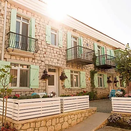 Hotel Zeytin Arasi 3*