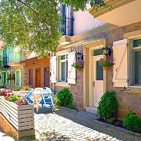 Zeytin Arasi Hotel 3*